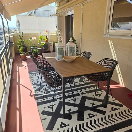 Large 1 Bedroom Penthouse With Large Terrace